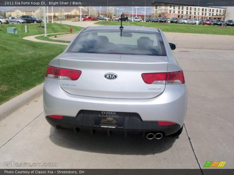 Bright Silver / Black 2011 Kia Forte Koup EX