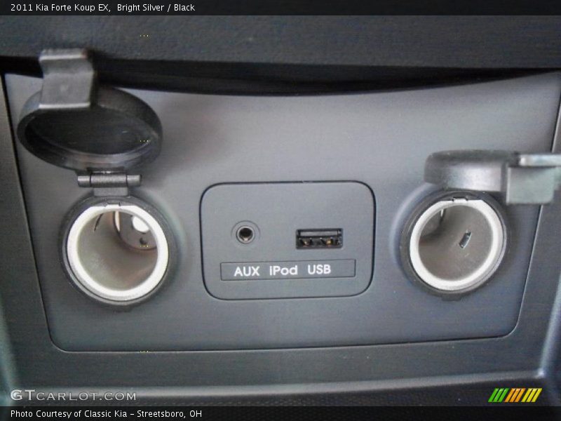 Bright Silver / Black 2011 Kia Forte Koup EX