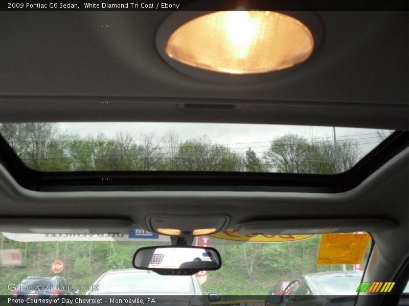 White Diamond Tri Coat / Ebony 2009 Pontiac G6 Sedan