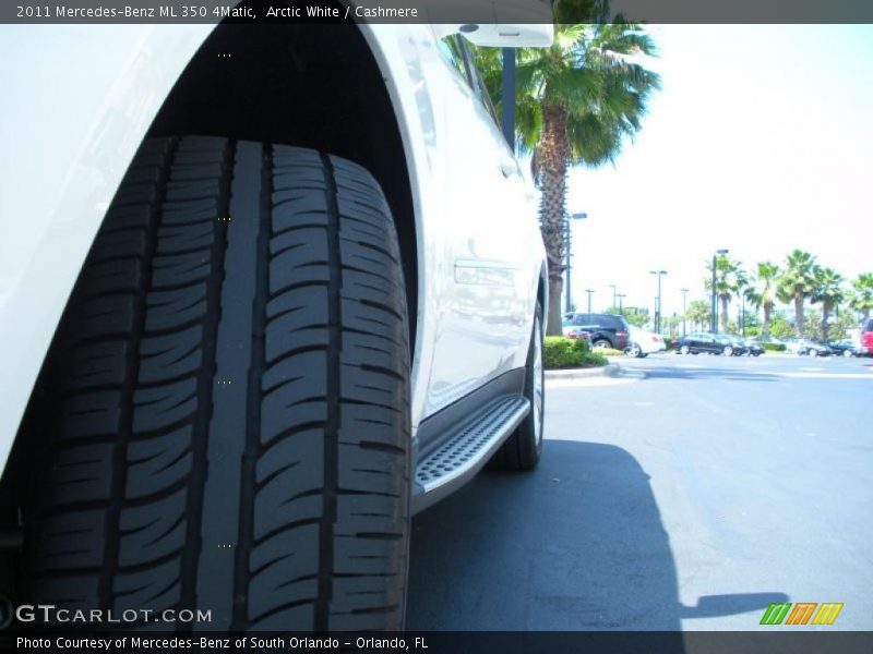 Arctic White / Cashmere 2011 Mercedes-Benz ML 350 4Matic