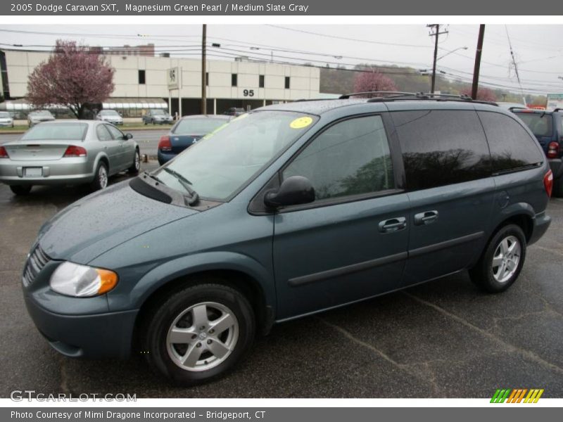 Magnesium Green Pearl / Medium Slate Gray 2005 Dodge Caravan SXT