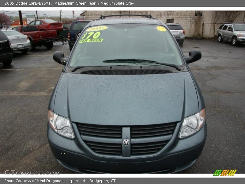 Magnesium Green Pearl / Medium Slate Gray 2005 Dodge Caravan SXT