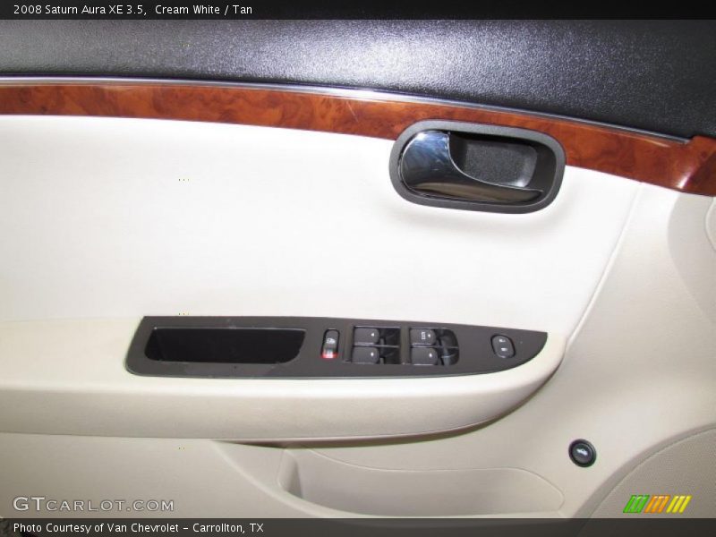 Cream White / Tan 2008 Saturn Aura XE 3.5