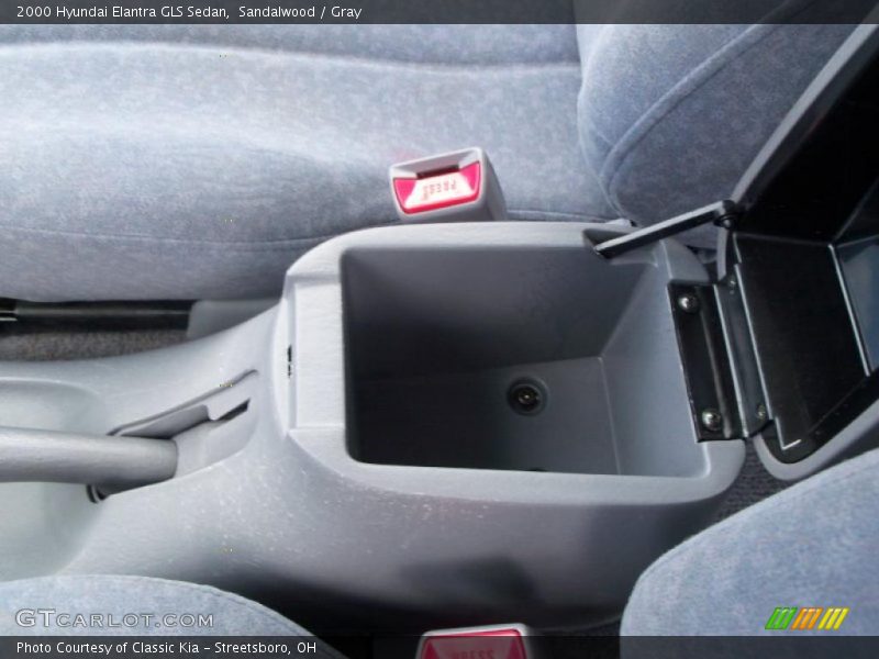 Sandalwood / Gray 2000 Hyundai Elantra GLS Sedan