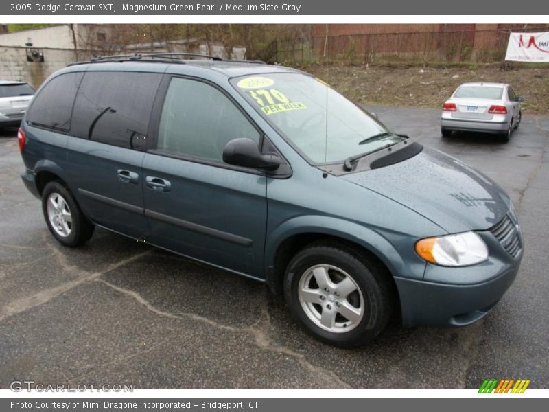 Magnesium Green Pearl / Medium Slate Gray 2005 Dodge Caravan SXT