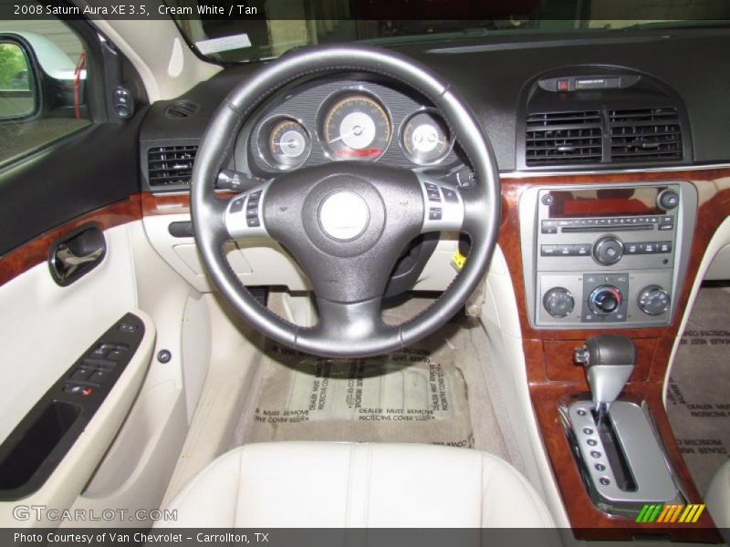 Cream White / Tan 2008 Saturn Aura XE 3.5