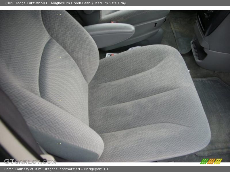 Magnesium Green Pearl / Medium Slate Gray 2005 Dodge Caravan SXT