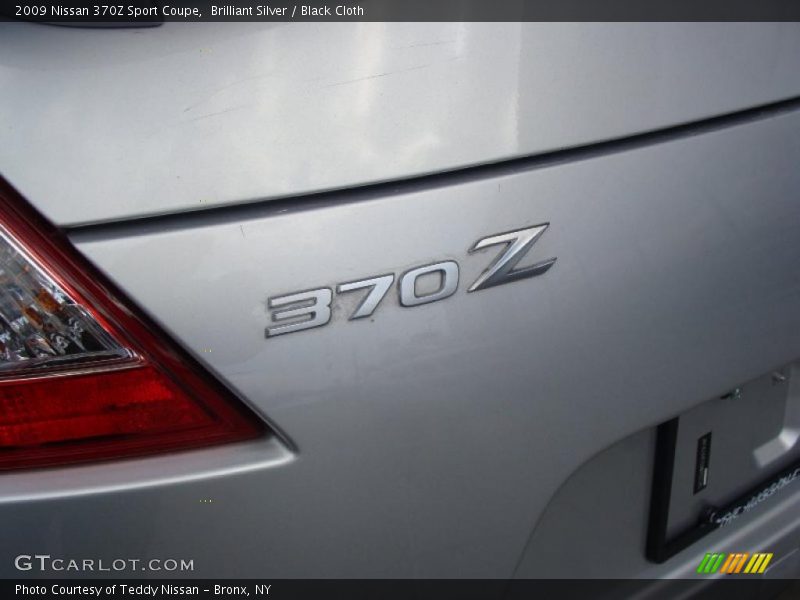  2009 370Z Sport Coupe Logo
