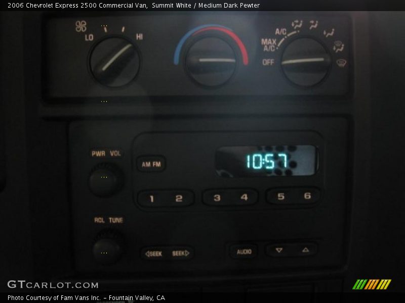Summit White / Medium Dark Pewter 2006 Chevrolet Express 2500 Commercial Van