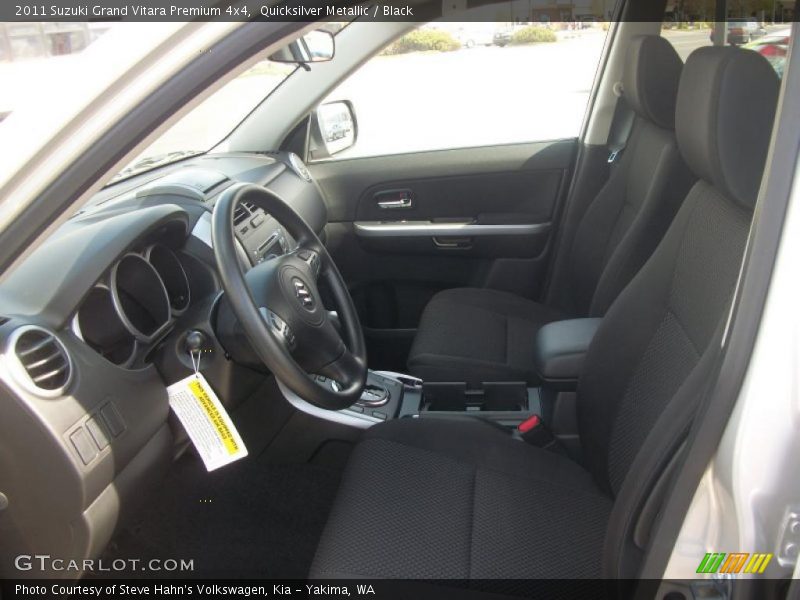 Quicksilver Metallic / Black 2011 Suzuki Grand Vitara Premium 4x4