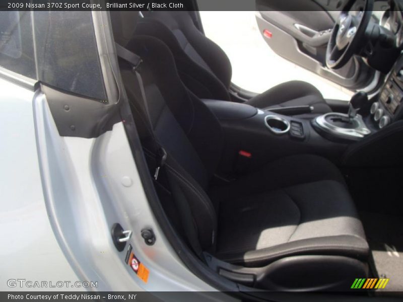 Brilliant Silver / Black Cloth 2009 Nissan 370Z Sport Coupe
