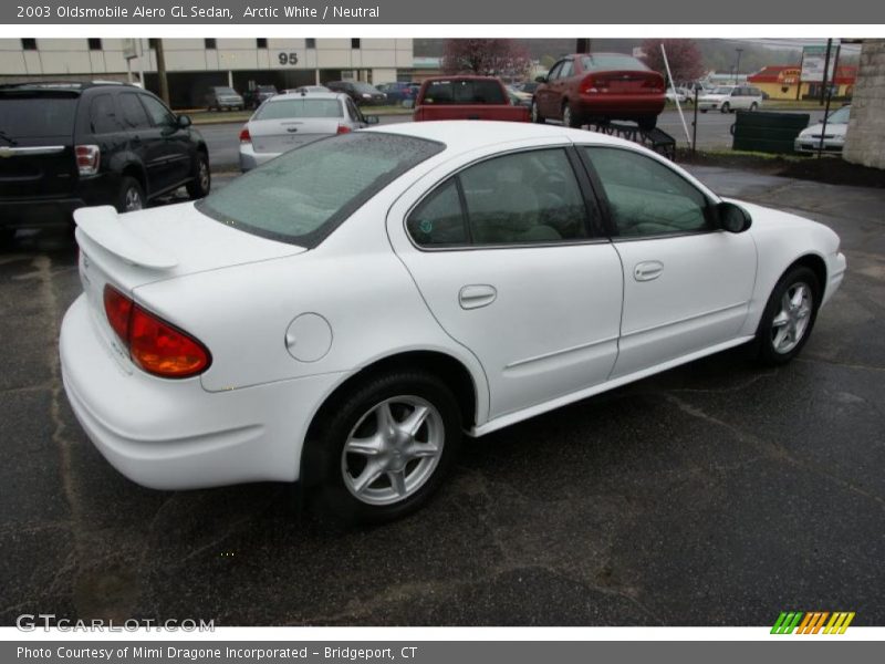 2003 Oldsmobile Alero GL Sedan in Arctic White Photo No. 48620312