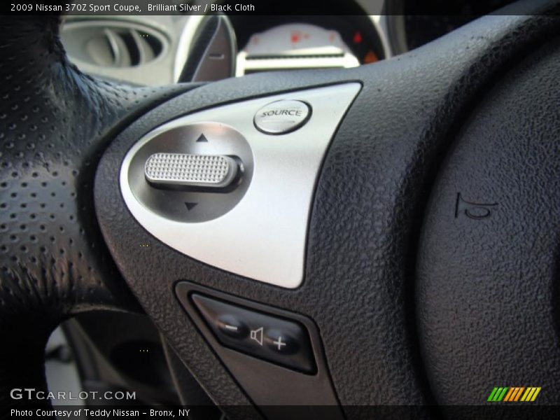 Brilliant Silver / Black Cloth 2009 Nissan 370Z Sport Coupe