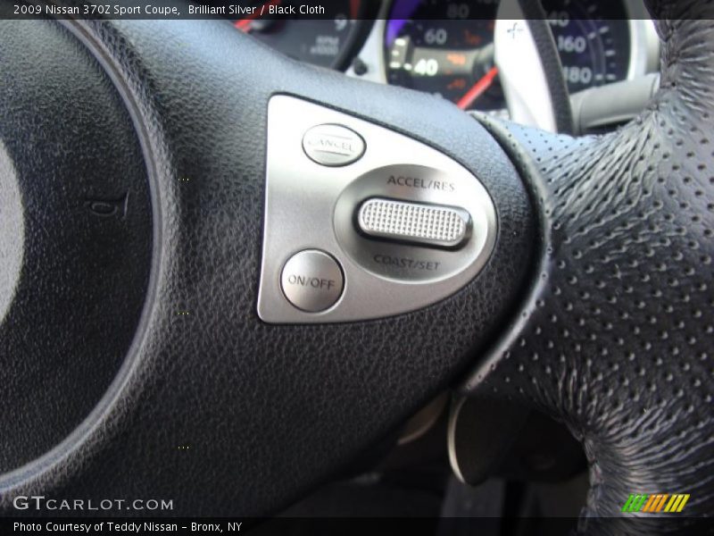 Brilliant Silver / Black Cloth 2009 Nissan 370Z Sport Coupe