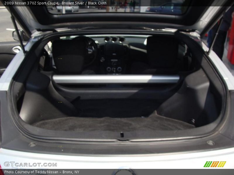 Brilliant Silver / Black Cloth 2009 Nissan 370Z Sport Coupe