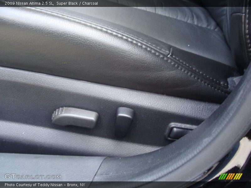 Super Black / Charcoal 2009 Nissan Altima 2.5 SL