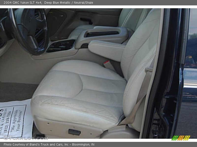 Deep Blue Metallic / Neutral/Shale 2004 GMC Yukon SLT 4x4