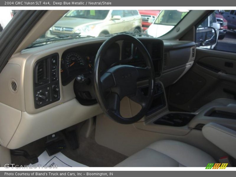 Deep Blue Metallic / Neutral/Shale 2004 GMC Yukon SLT 4x4