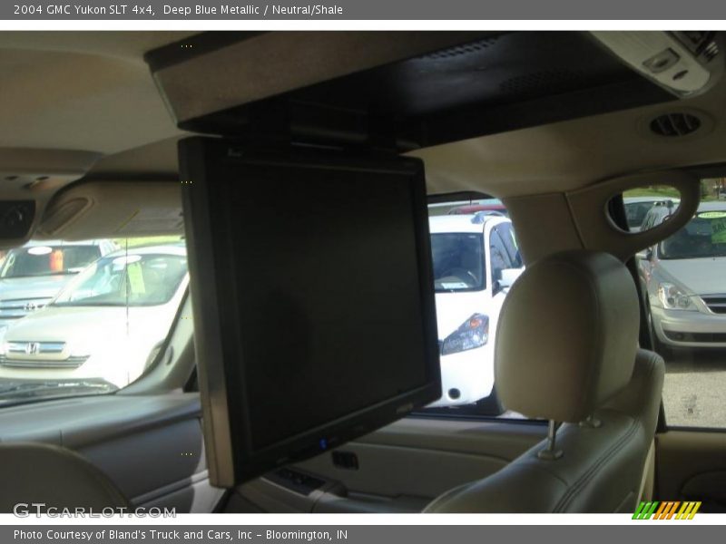 Deep Blue Metallic / Neutral/Shale 2004 GMC Yukon SLT 4x4