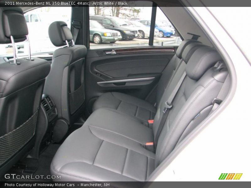 Arctic White / Black 2011 Mercedes-Benz ML 350 BlueTEC 4Matic