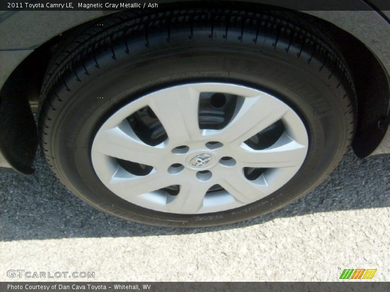Magnetic Gray Metallic / Ash 2011 Toyota Camry LE