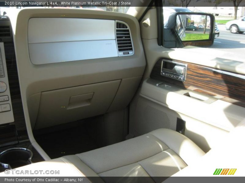 White Platinum Metallic Tri-Coat / Stone 2010 Lincoln Navigator L 4x4