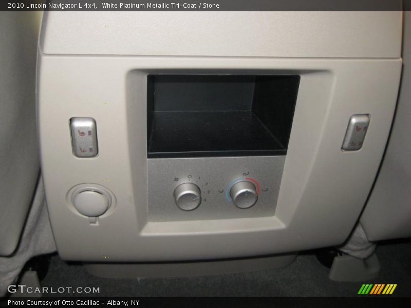White Platinum Metallic Tri-Coat / Stone 2010 Lincoln Navigator L 4x4