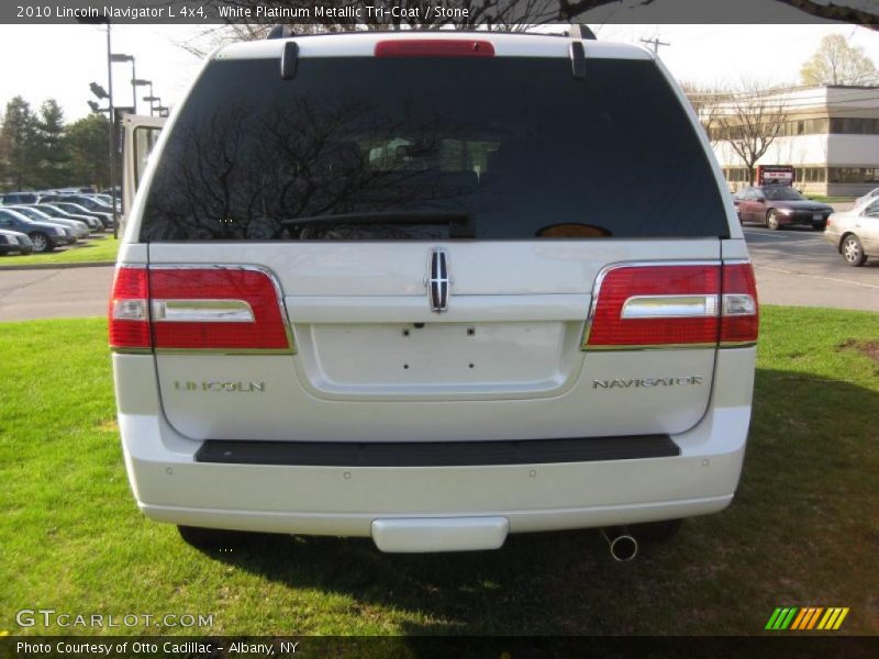 White Platinum Metallic Tri-Coat / Stone 2010 Lincoln Navigator L 4x4