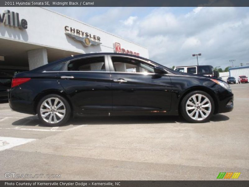 Midnight Black / Camel 2011 Hyundai Sonata SE