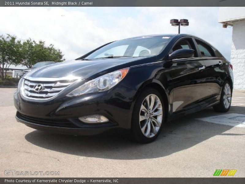 Midnight Black / Camel 2011 Hyundai Sonata SE