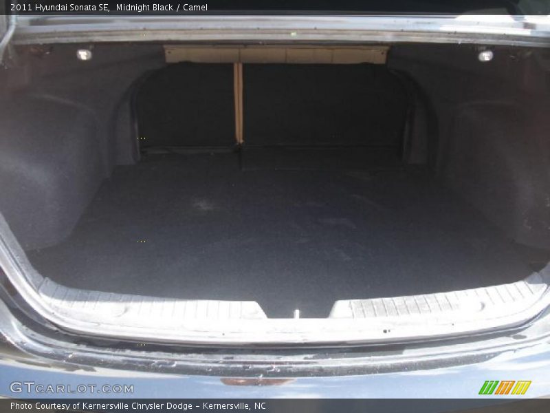Midnight Black / Camel 2011 Hyundai Sonata SE
