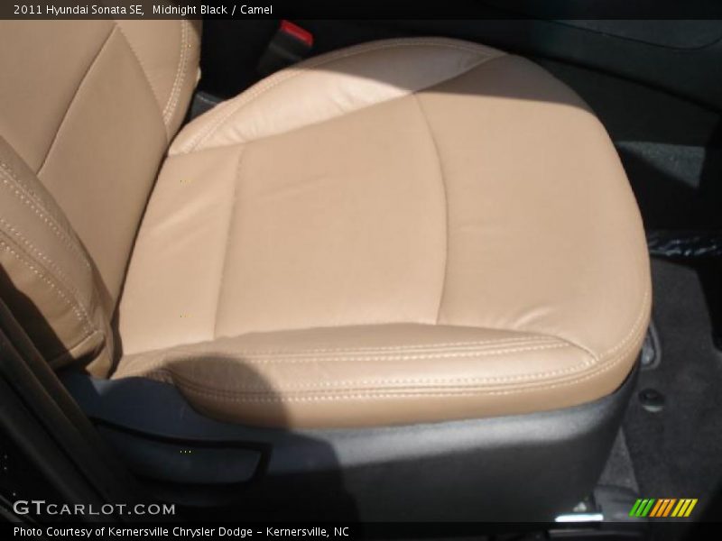 Midnight Black / Camel 2011 Hyundai Sonata SE