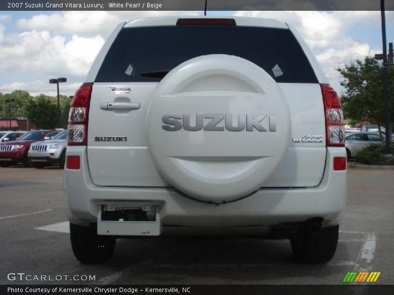 White Pearl / Beige 2007 Suzuki Grand Vitara Luxury