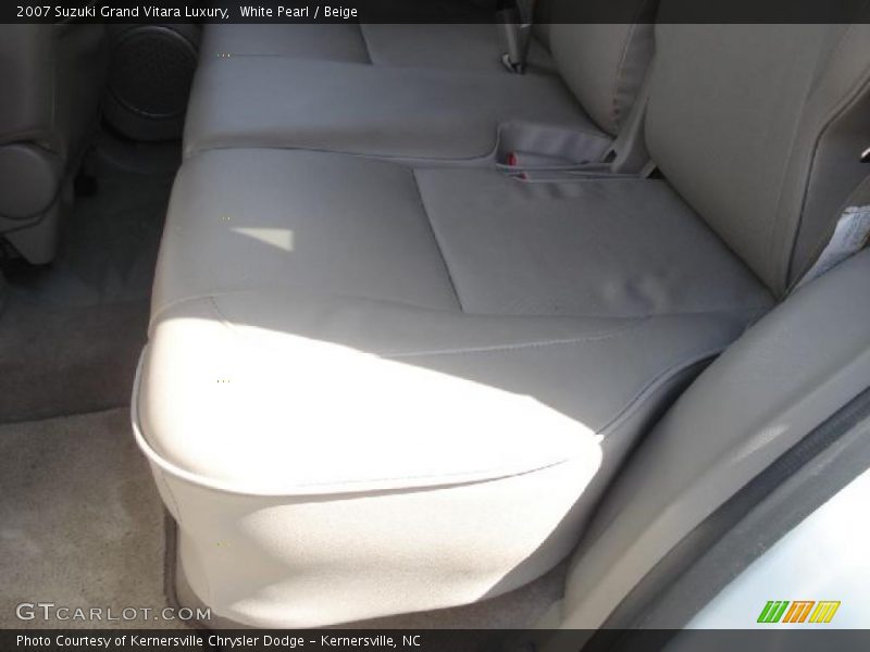 White Pearl / Beige 2007 Suzuki Grand Vitara Luxury