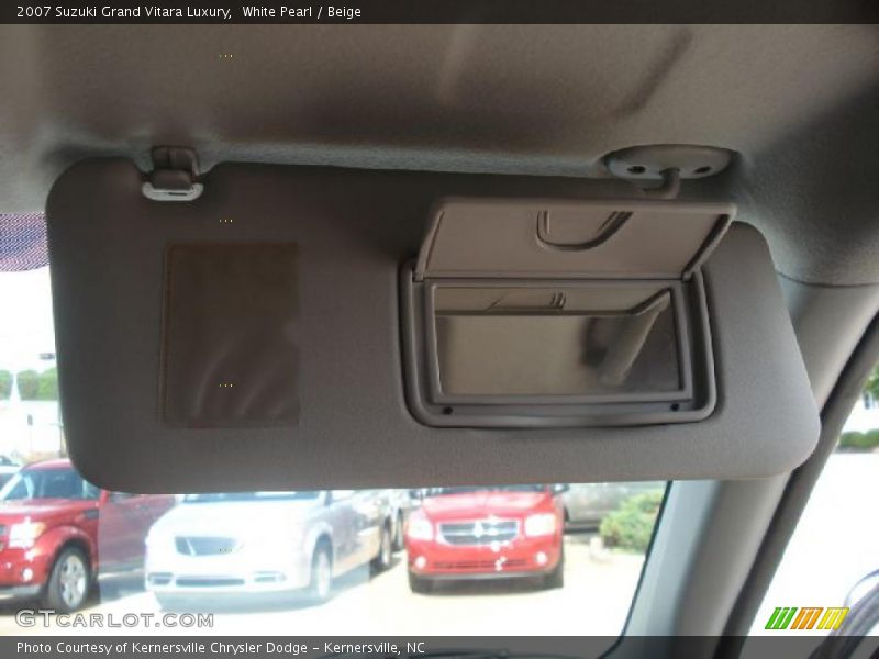 White Pearl / Beige 2007 Suzuki Grand Vitara Luxury