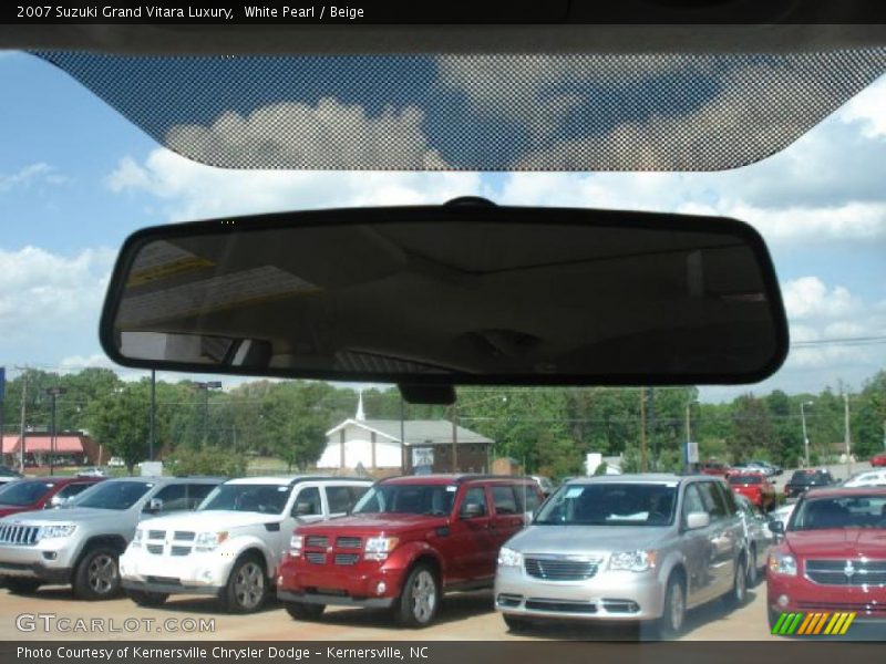 White Pearl / Beige 2007 Suzuki Grand Vitara Luxury