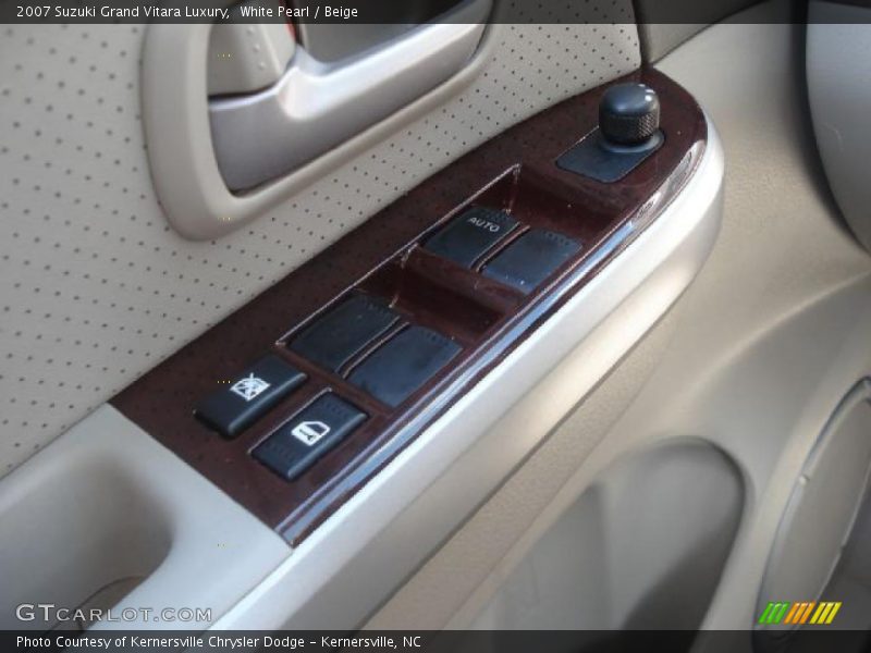 White Pearl / Beige 2007 Suzuki Grand Vitara Luxury