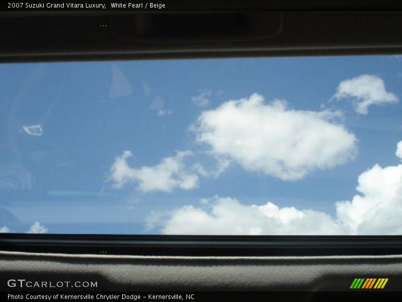 White Pearl / Beige 2007 Suzuki Grand Vitara Luxury