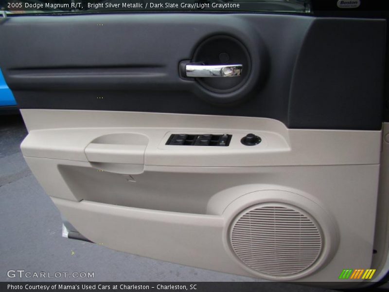 Door Panel of 2005 Magnum R/T