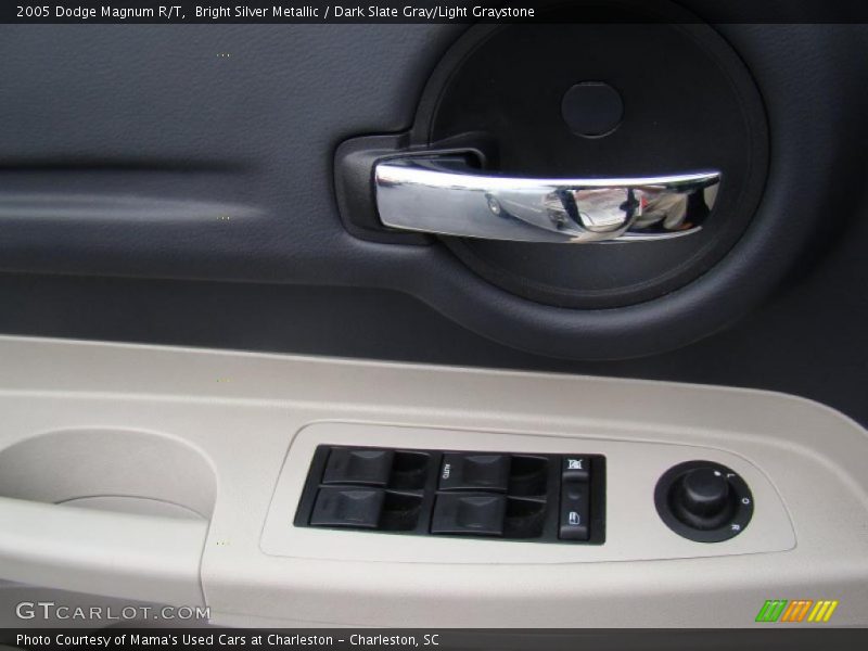 Bright Silver Metallic / Dark Slate Gray/Light Graystone 2005 Dodge Magnum R/T