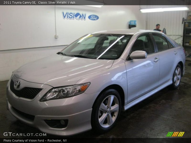 Classic Silver Metallic / Ash 2011 Toyota Camry SE