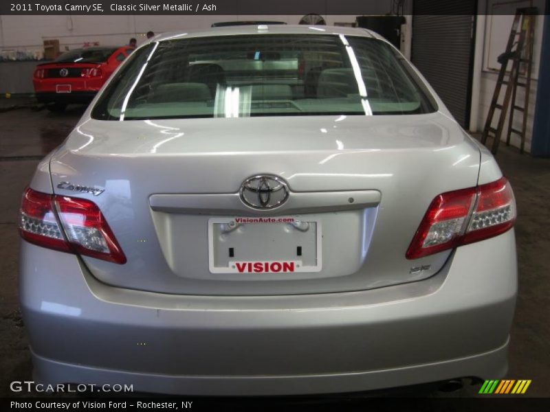 Classic Silver Metallic / Ash 2011 Toyota Camry SE