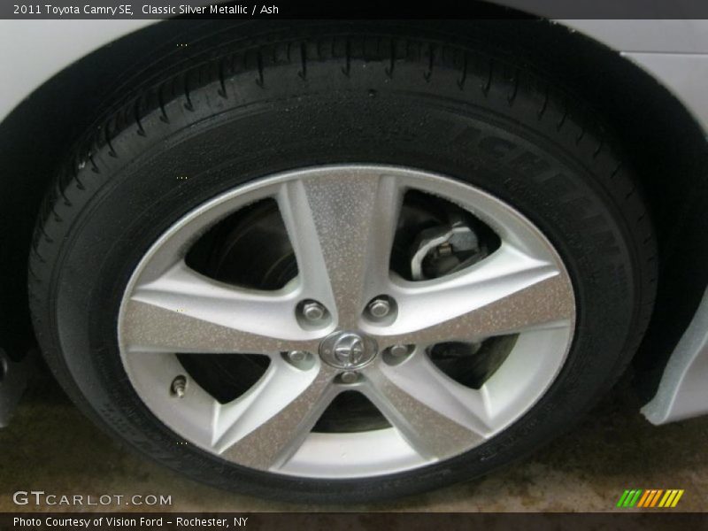 Classic Silver Metallic / Ash 2011 Toyota Camry SE