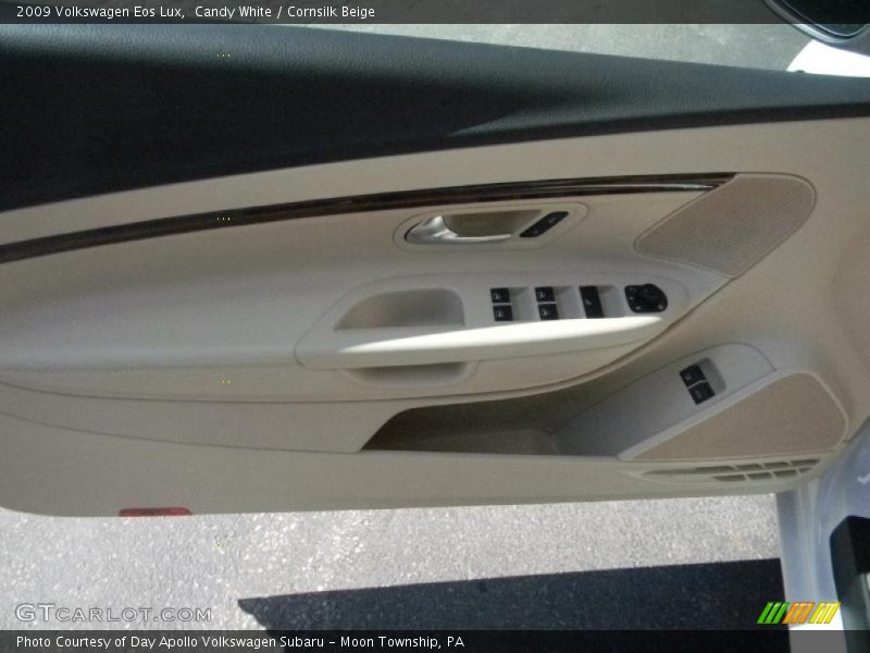 Candy White / Cornsilk Beige 2009 Volkswagen Eos Lux