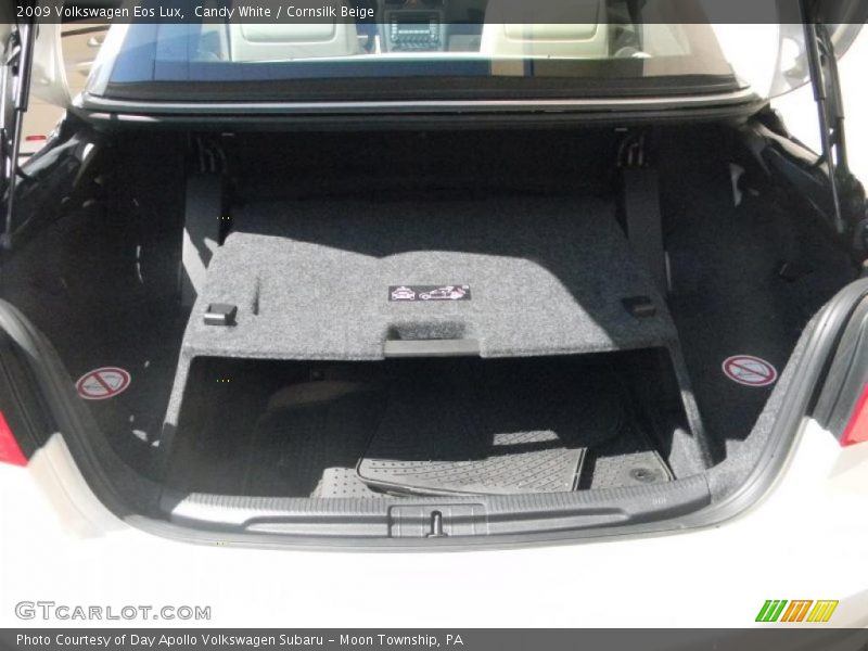 Candy White / Cornsilk Beige 2009 Volkswagen Eos Lux