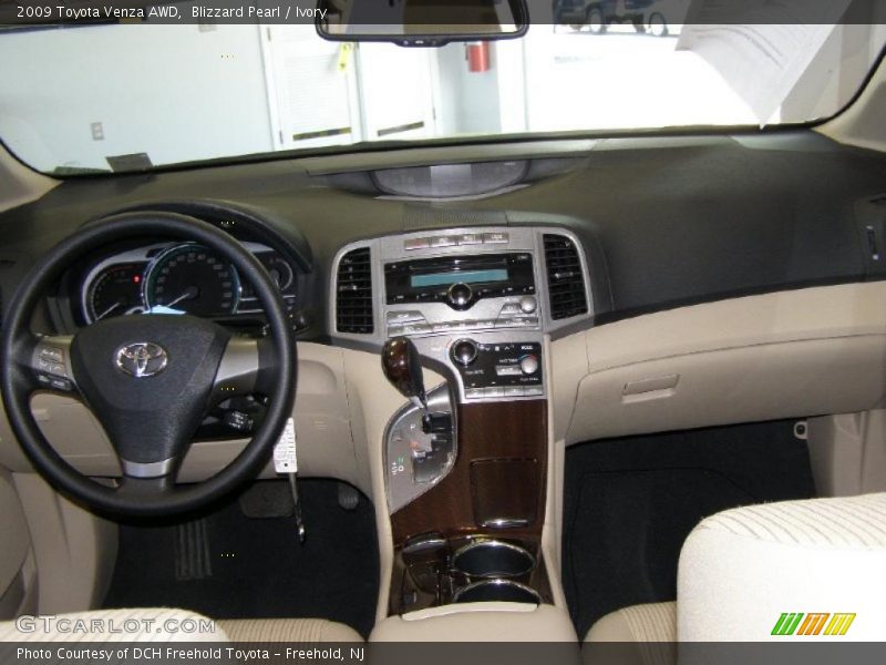 Blizzard Pearl / Ivory 2009 Toyota Venza AWD