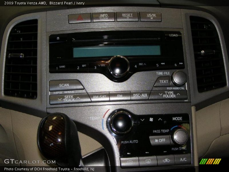 Blizzard Pearl / Ivory 2009 Toyota Venza AWD