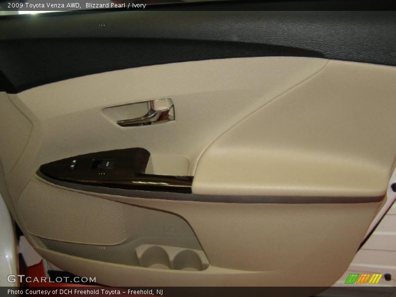 Blizzard Pearl / Ivory 2009 Toyota Venza AWD