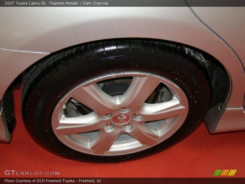 Titanium Metallic / Dark Charcoal 2007 Toyota Camry SE