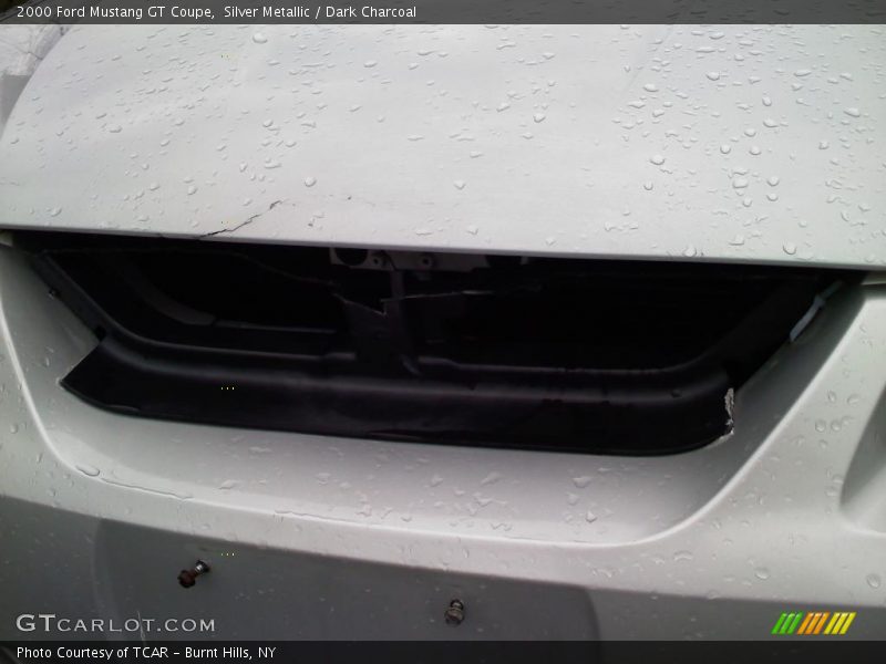 Silver Metallic / Dark Charcoal 2000 Ford Mustang GT Coupe